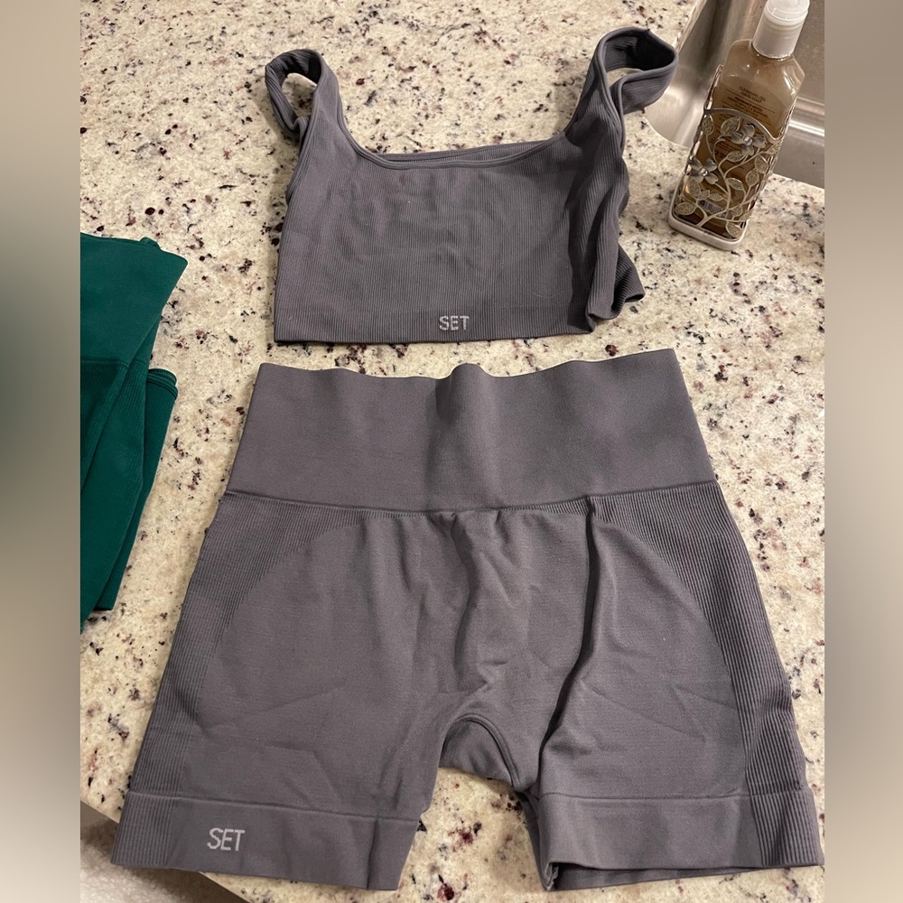 Set active Gray workout set